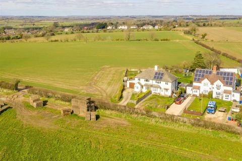 1 Aston View, Somerton, Bicester, OX25 6NH