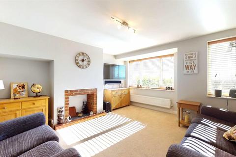1 Aston View, Somerton, Bicester, OX25 6NH