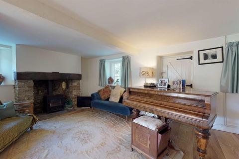 Dolphin Cottage Bletchingdon Road, Kirtlington, Kidlington, OX5 3HF