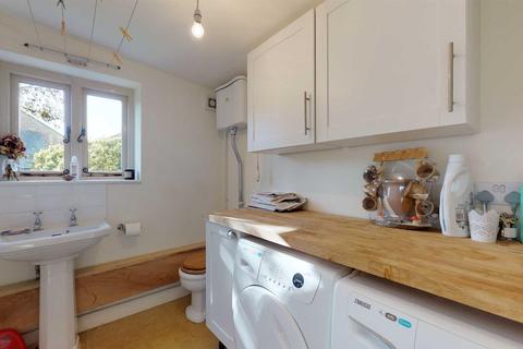 Dolphin Cottage Bletchingdon Road, Kirtlington, Kidlington, OX5 3HF