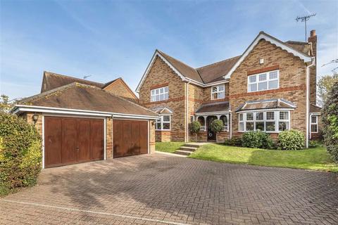 15 Great Groves, Goffs Oak, Waltham Cross, EN7 6SX