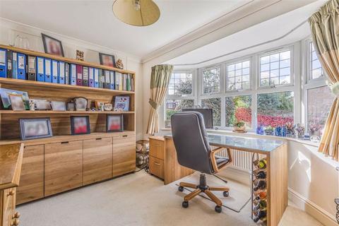 15 Great Groves, Goffs Oak, Waltham Cross, EN7 6SX