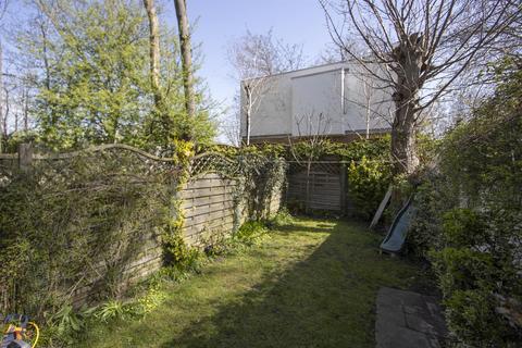 55 Addington Square, London, SE5 7LB