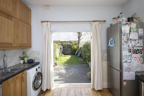 55 Addington Square, London, SE5 7LB