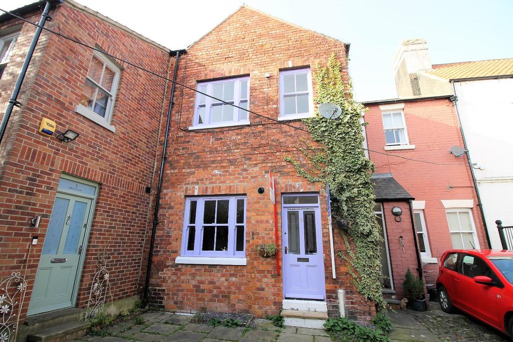 High Street, Yarm 3 bed terraced house £250,000