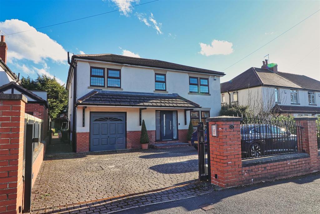 Green Lane, Cookridge 5 bed detached house £725,000