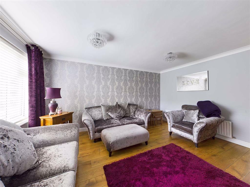 Rushdean Road, Strood, Rochester 2 bed terraced house £245,000