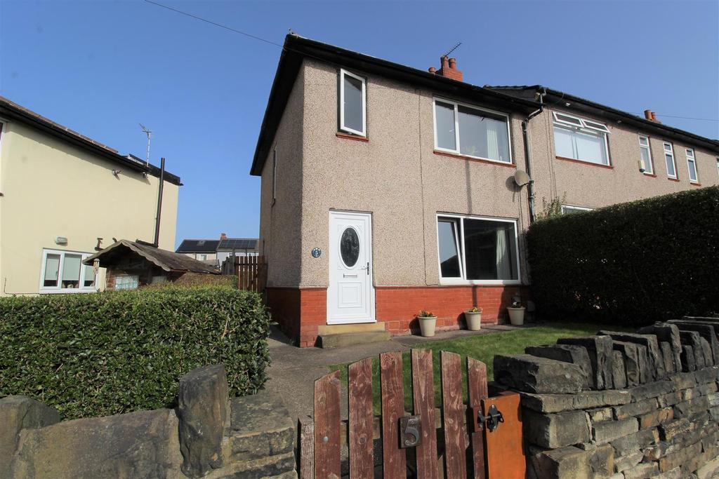 Town Road, Kirkheaton, Huddersfield... 3 bed end of terrace house £