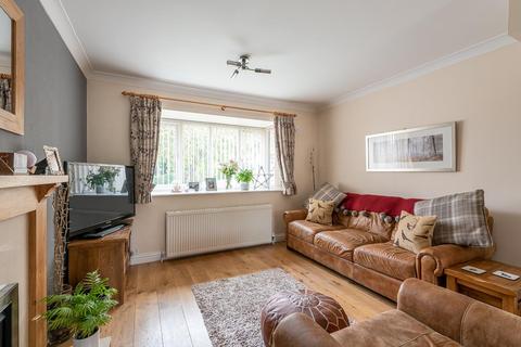 9 Dickens Road, Malton, YO17 7FE