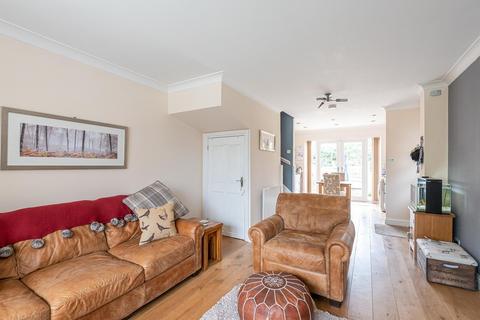 9 Dickens Road, Malton, YO17 7FE