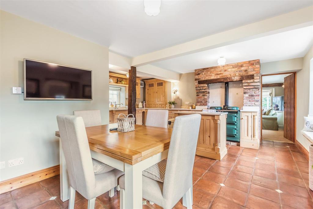 Kitchen/dining room