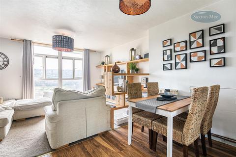81 Fairbarn Drive, Sheffield, S6 5QJ
