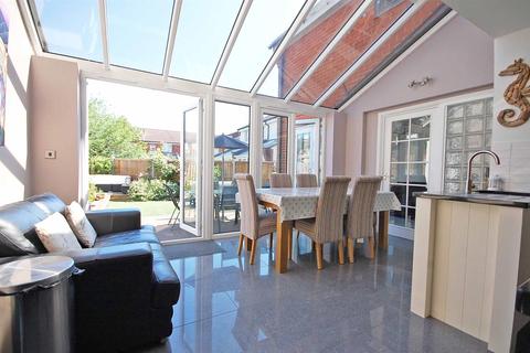 84 Grantham Avenue, Great Notley, Braintree, CM77 7FP