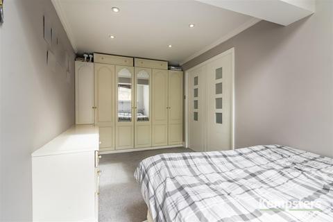36b Bridge Road, Grays, RM17 6BU
