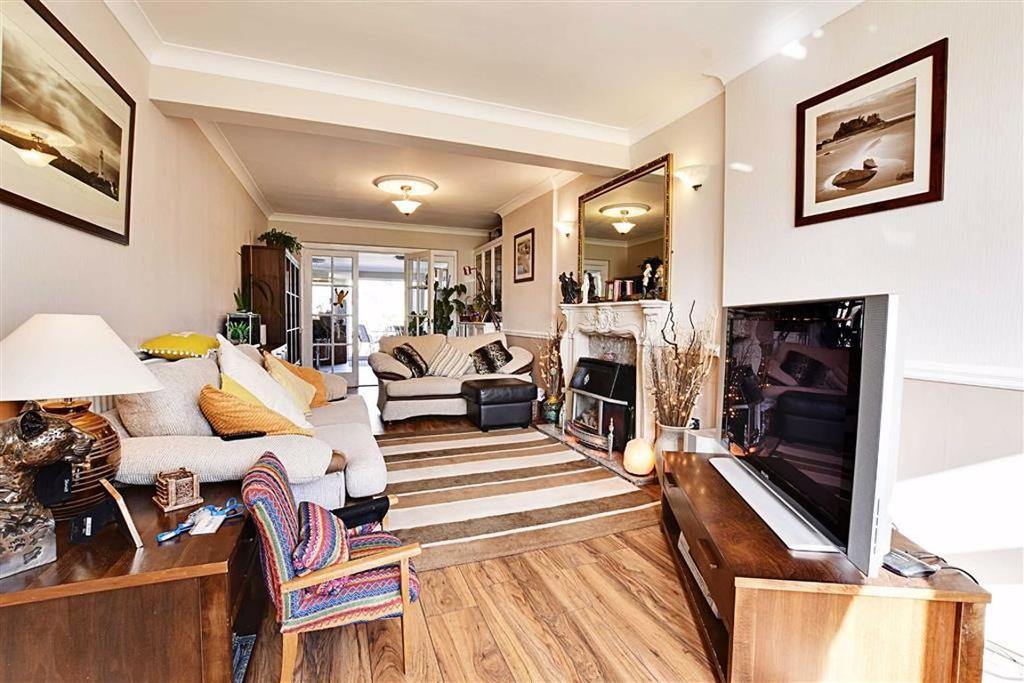 Margaret Road, Worcester 3 bed semidetached house £325,000