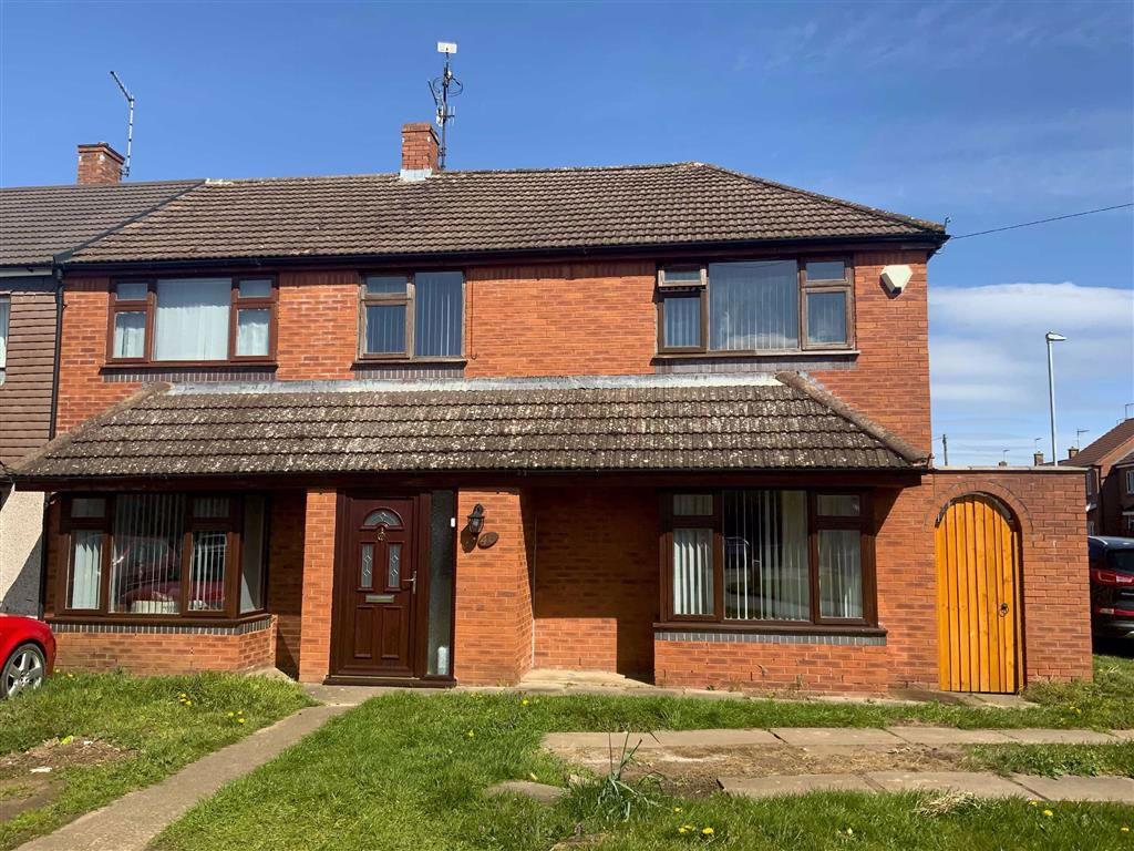Tudor Way, Worcester 5 bed end of terrace house £215,000