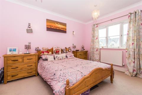 1 Chapel Close, Yeoford, Crediton, EX17 5BL