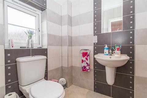 1 Chapel Close, Yeoford, Crediton, EX17 5BL