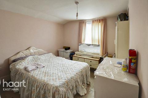 140 First Avenue, Manor Park, London, E12 6AJ