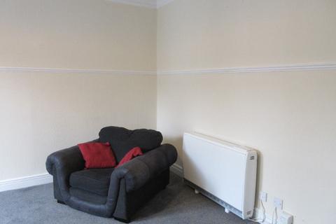 2 bedroom flat to rent, Baldovan Terrace, Baxter Park, Dundee, DD4