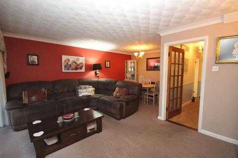 17 Cotman Road, Clacton-on-sea, CO16 8YP
