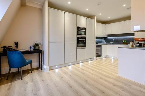 3 bedroom apartment to rent - The Waterfront, 1 Riverside Walk, Windsor, Berkshire, SL4