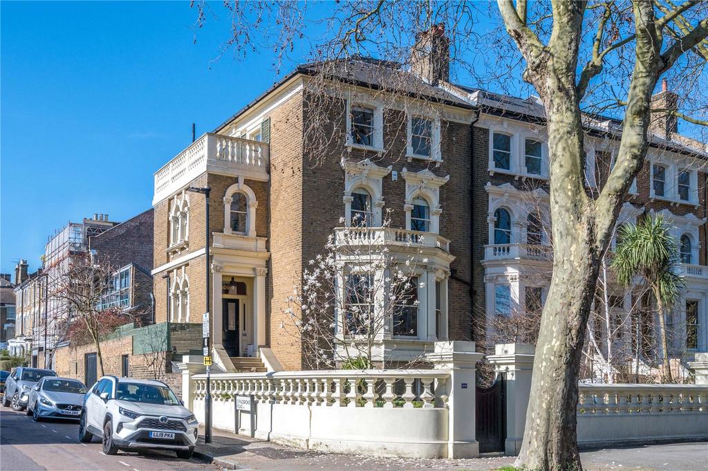 Highbury New Park, Highbury, London, N5 8 bed semidetached house for
