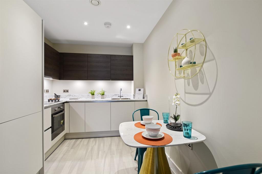 Kitchen &amp; Dining