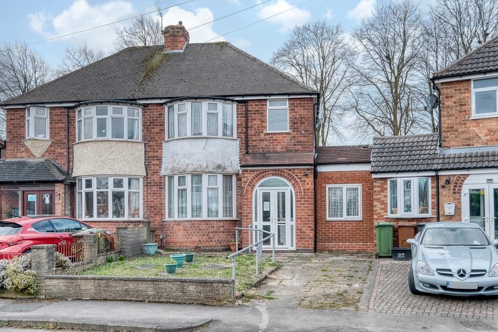 Springfield Crescent, Solihull, B92 9AF 3 bed semidetached house £