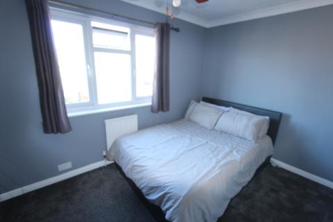 9 Boleyn Close, Chafford Hundred, Grays, RM16 6NU