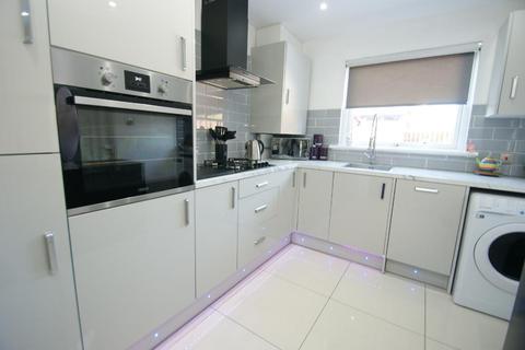 41 Auchenbothie Crescent, Glasgow, G33 1GF