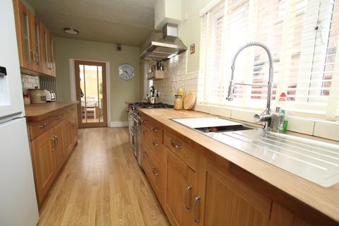 3 The Haven, Bradford, BD10 9HP