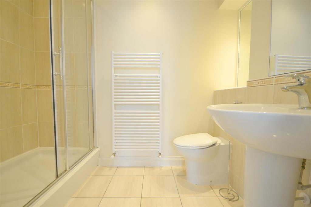 En suite shower room