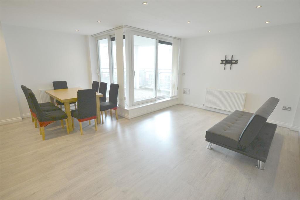 15 67 Watkin Road 019.JPG
