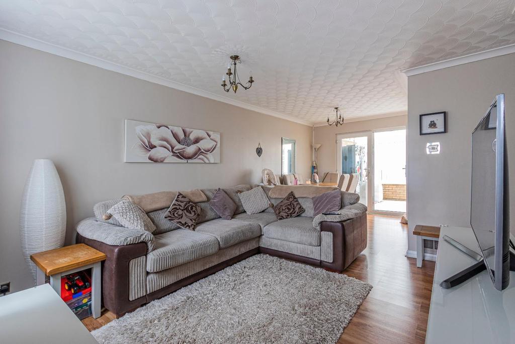 Sanderling Drive, St. Mellons 3 bed terraced house £210,000