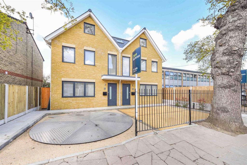 Fifth Cross Road, Twickenham 4 bed semidetached house £899,950