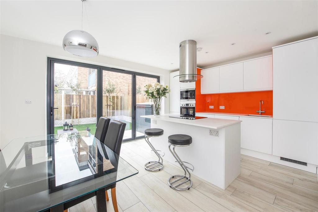 Fifth Cross Road, Twickenham 4 bed semidetached house £899,950