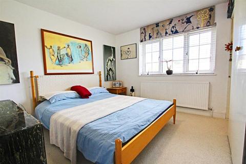 5b Myrtle Green, Hemel Hempstead, HP1 2NF