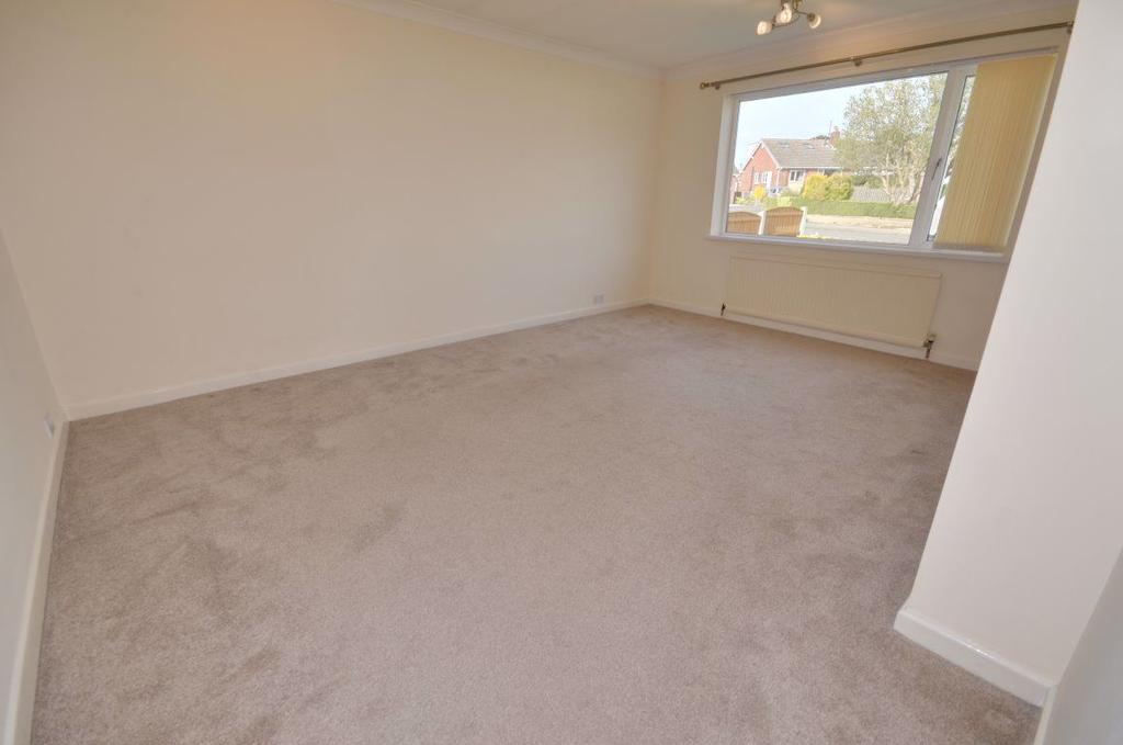 Hallgarth Road, Thorpe Audlin, WF8 3 bed bungalow £850 pcm (£196 pw)