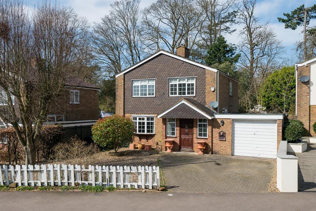 Northridge Way, Hemel Hempstead 4 bed detached house £680,000