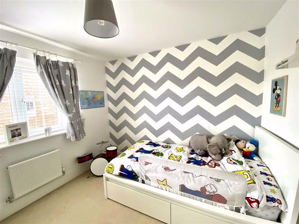 Bedroom 2 (rear)
