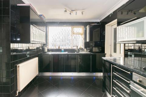 384 Easterly Road, Leeds, LS8 3AU