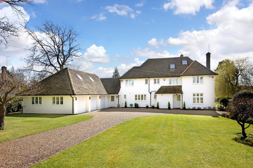 Bagshot Road, Chobham, Woking 5 bed detached house £2,500,000