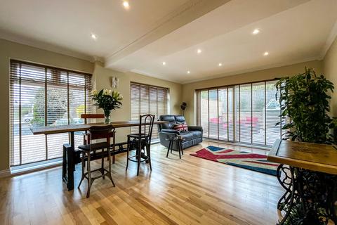 9 Burnside, Peterlee, SR8 1BX