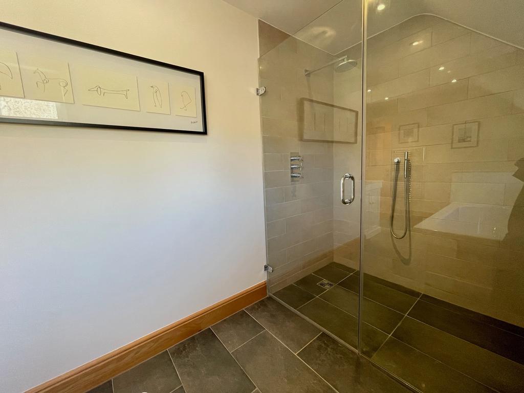 Master En-Suite
