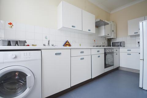 2 bedroom flat to rent, Grange Park,Ealing,W5