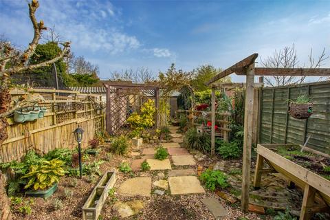 25 Evans Road, Eynsham, Witney, OX29 4QT