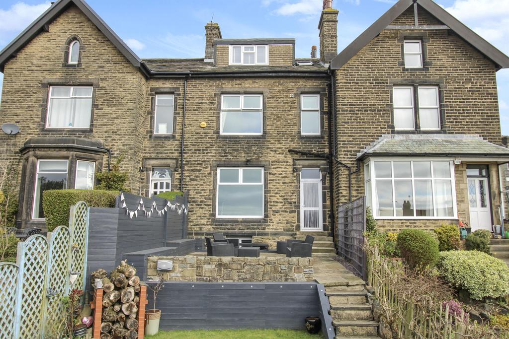 Harper Lane, Yeadon, Leeds, LS19 7RR 4 bed terraced house £299,950