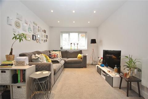 2 bedroom apartment for sale - Seymour Way, Sunbury-on-Thames, Surrey, TW16