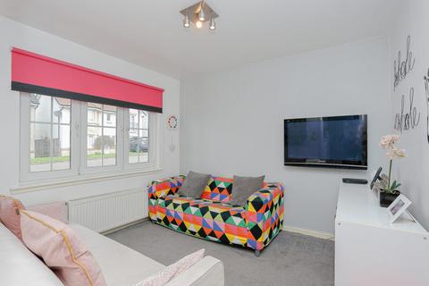 15 Pine Crescent, Menstrie, FK11 7DT